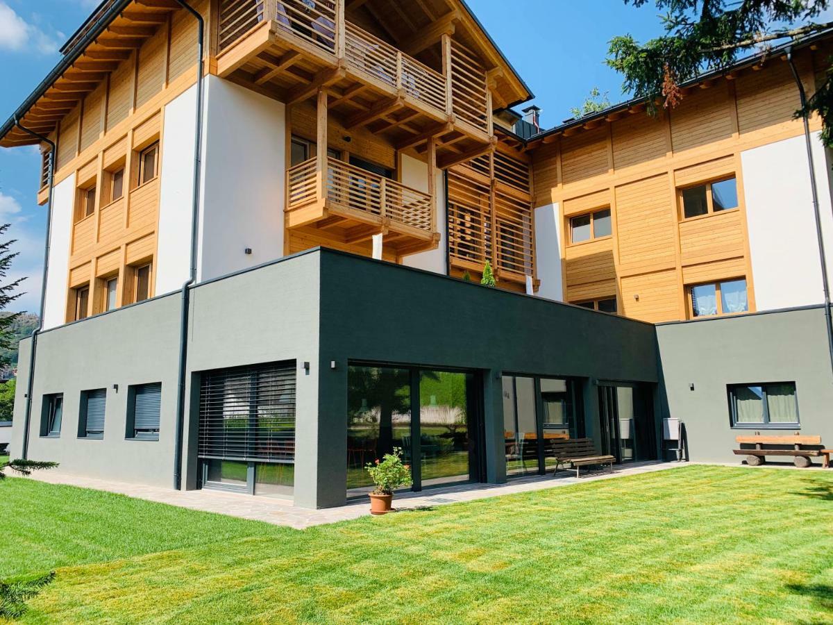 Appartamenti E B&B Casa Ester Baselga di Pine Exterior photo